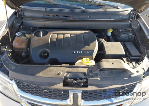 2013 Dodge Journey Crew z USA, uszkodzony, nr VIN 3C4PDCDG8DT711885